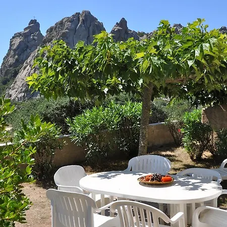 פארק נופש Domaine Bocca Di Feno 3*