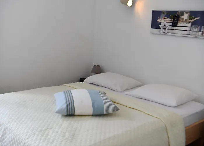 Domaine Bocca Di Feno منتزه العطل 3*